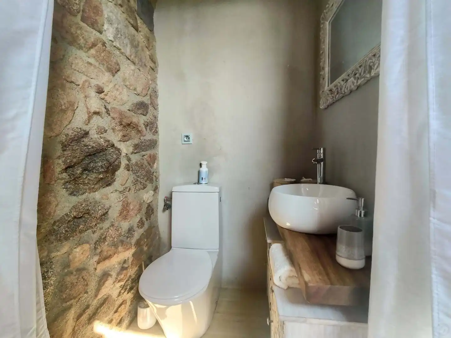 Bathroom of Country homes for sale in La Jonquera  with Air Conditioner, Heating and Terrace