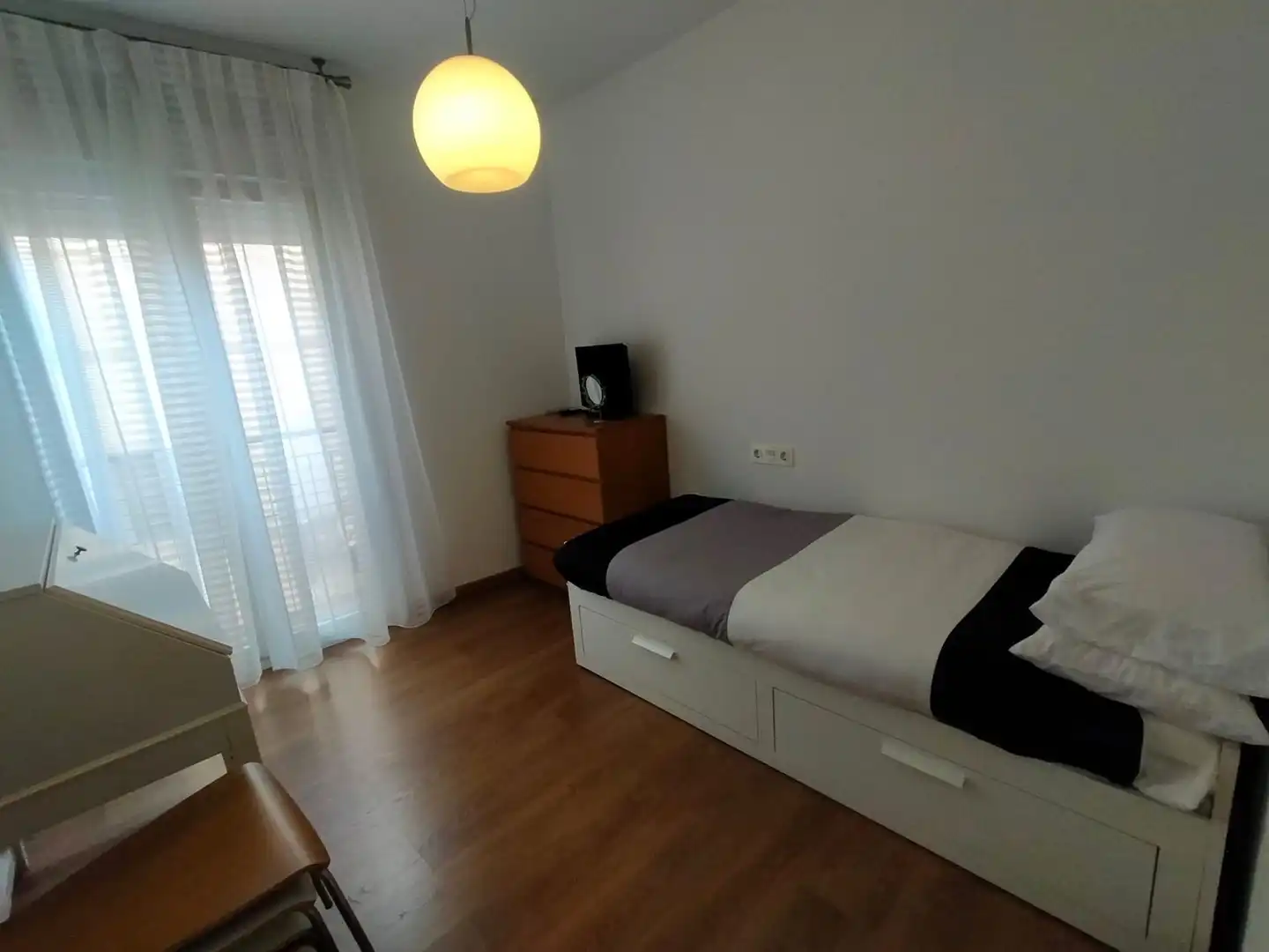 Habitación de Piso de alquiler en La Línea de la Concepción con Amueblado