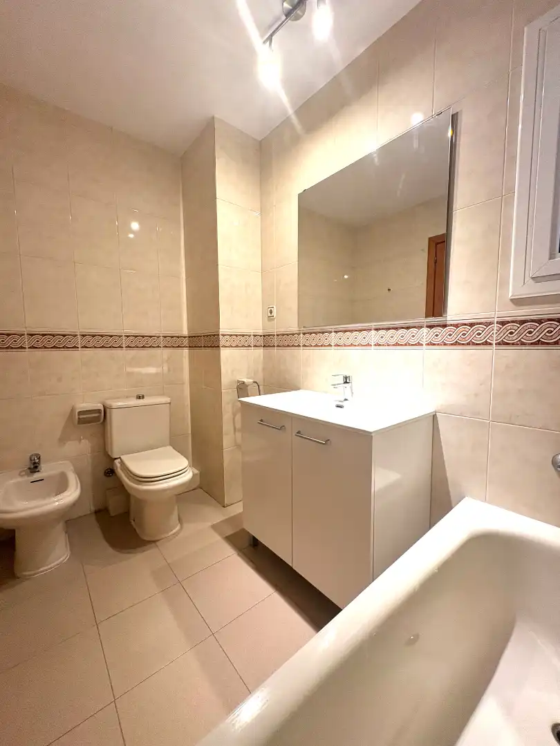 Bathroom of Flat for sale in Terrassa  with Heating, Terrace and Oven
