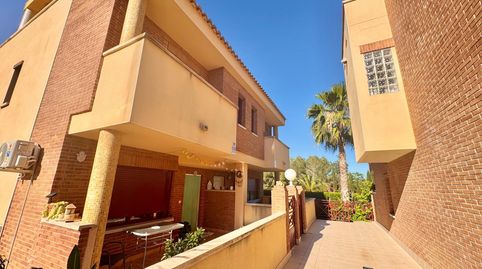 Foto 2 de Casa adosada en venda a Avenida Libertad, 13, Benferri, Alicante