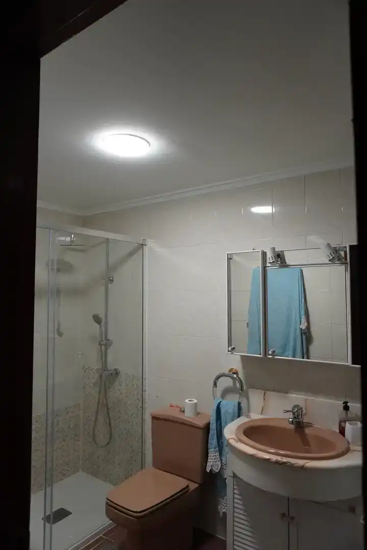 Bany de Pis en venda en Valladolid amb Parquet, Traster i Piscina