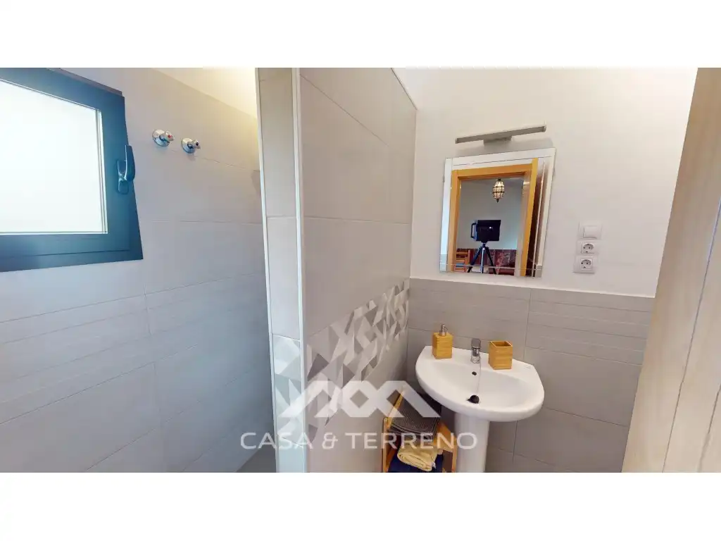 Bathroom of Houses for sale in Álora  with Air Conditioner, Private garden and Terrace
