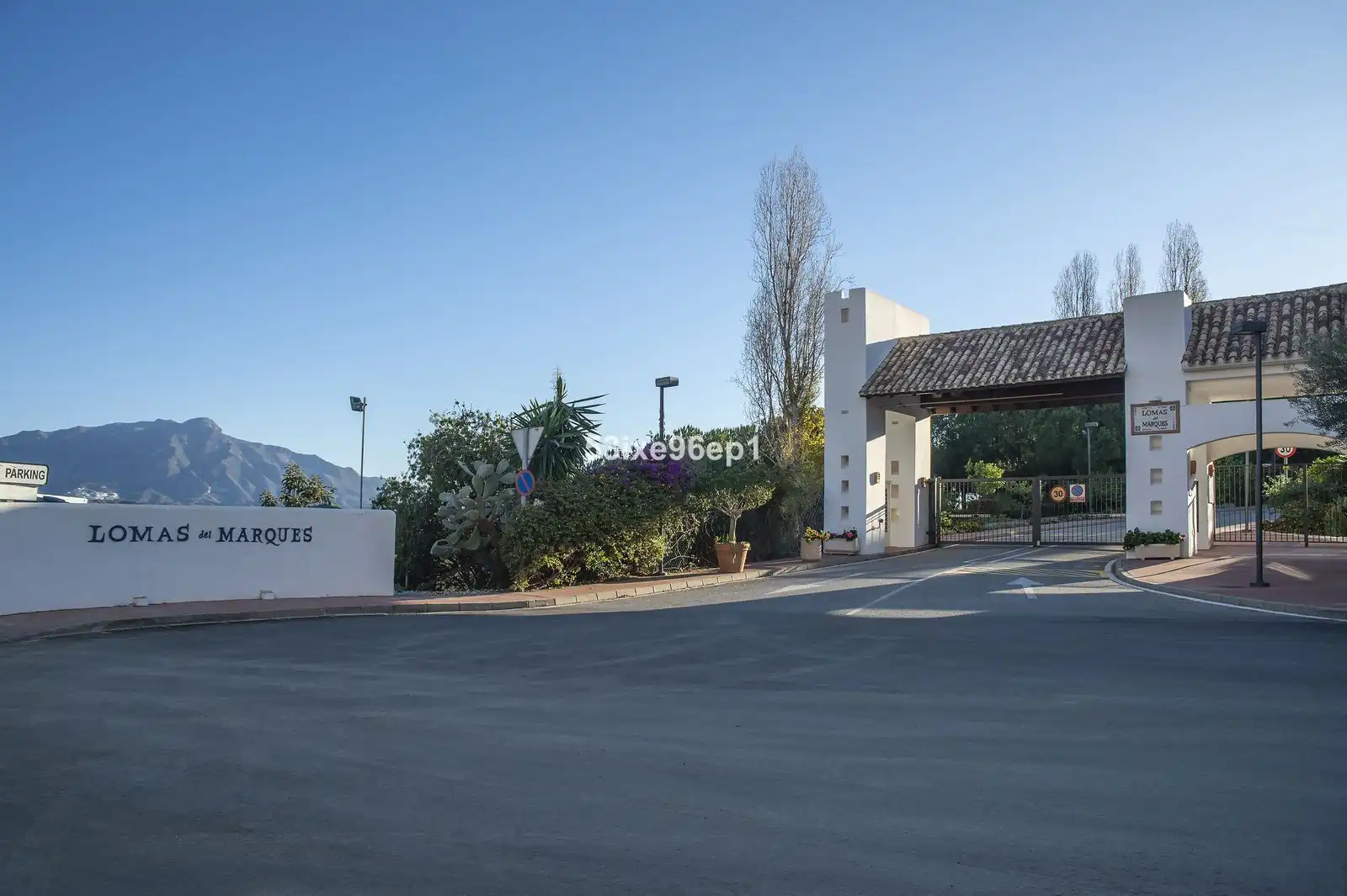 Apartament en venda en Benahavís amb Traster, Moblat i Piscina comunitària