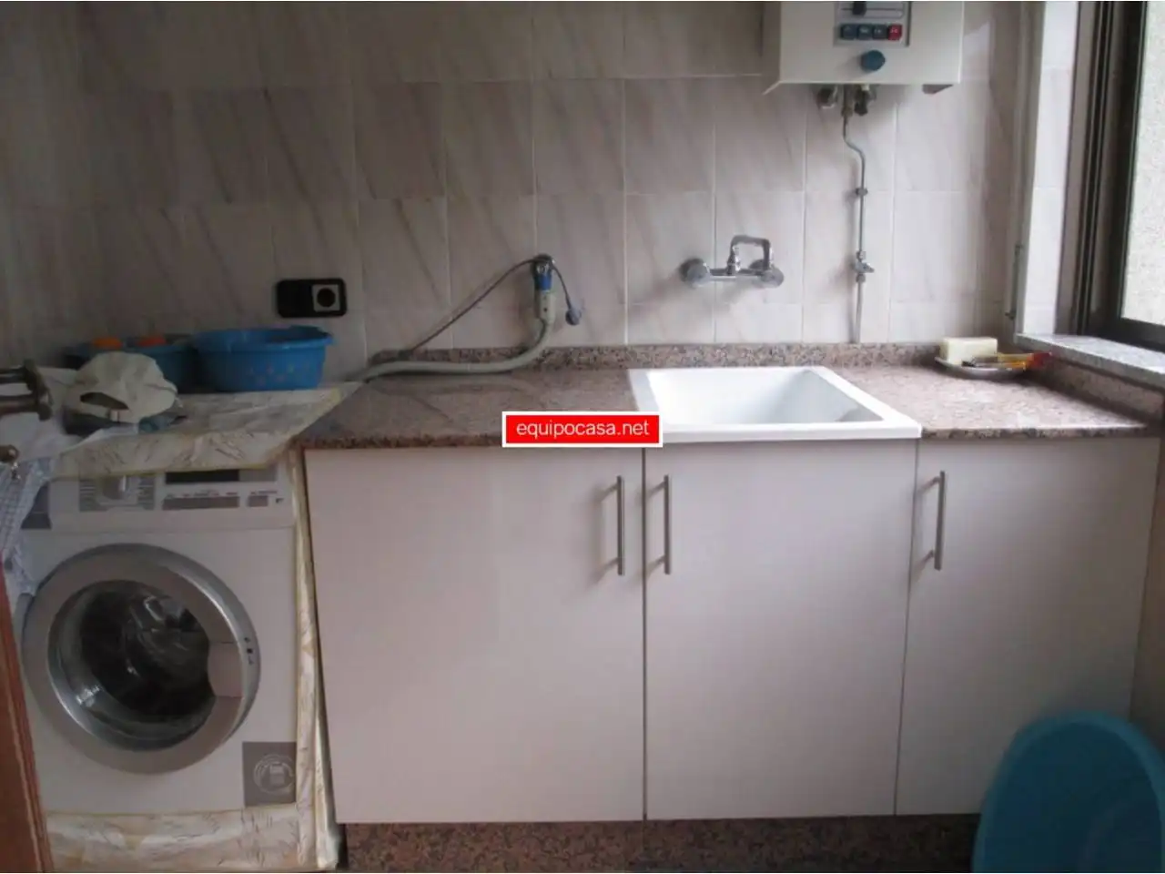 Cuina de Casa o xalet en venda en Lugo amb Calefacció, Jardí privat i Parquet