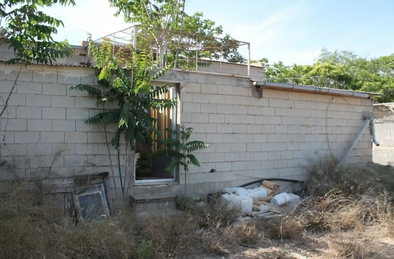 Exterior view of Country homes for sale in Fortuna  with Air Conditioner