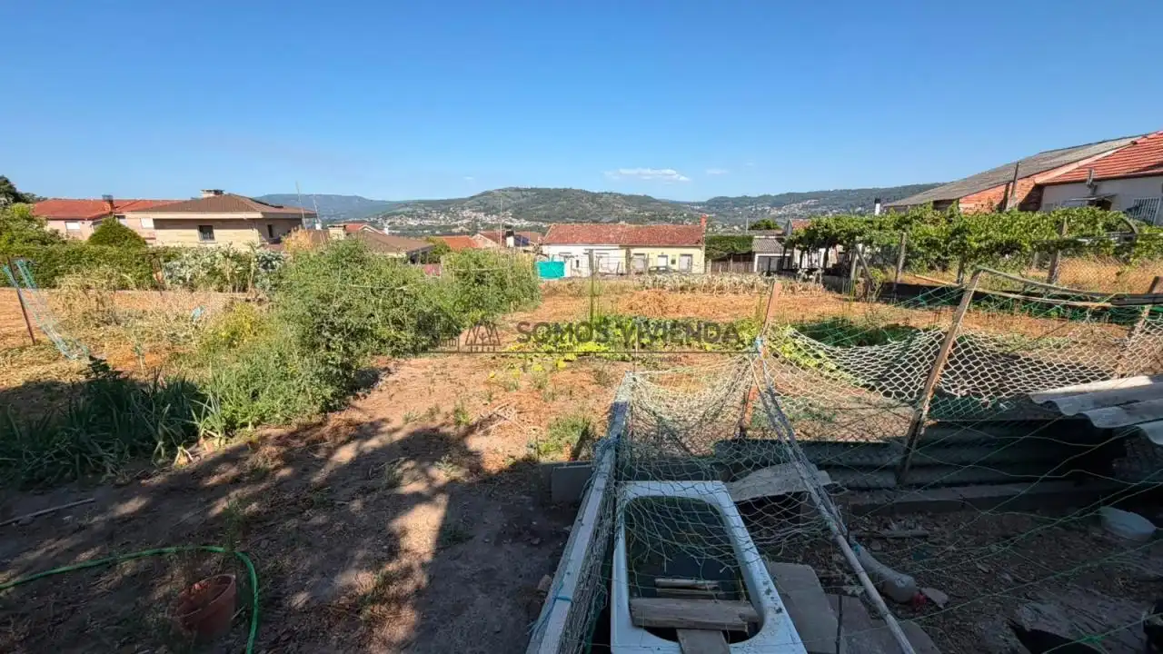 Casa o chalet en venta en Ourense Capital  con Jardín privado