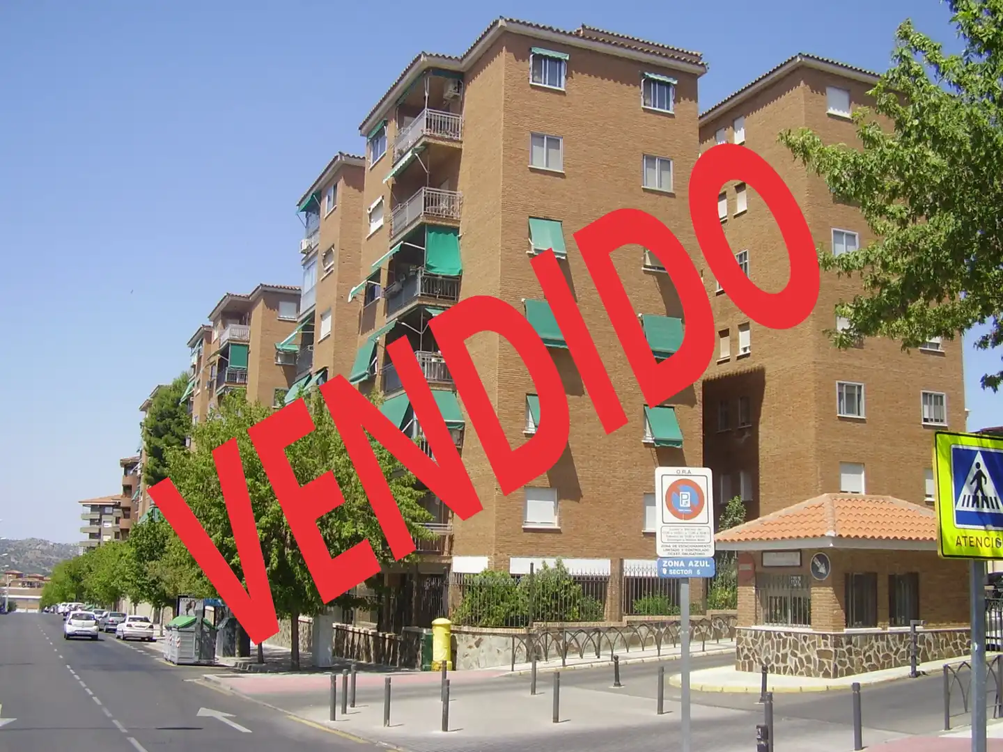 Vista exterior de Piso en venta en  Toledo Capital con Calefacción, Balcón y Piscina comunitaria