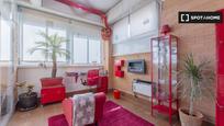 Living room of Flat to rent in  Madrid Capital  with Air Conditioner, Heating and Furnished