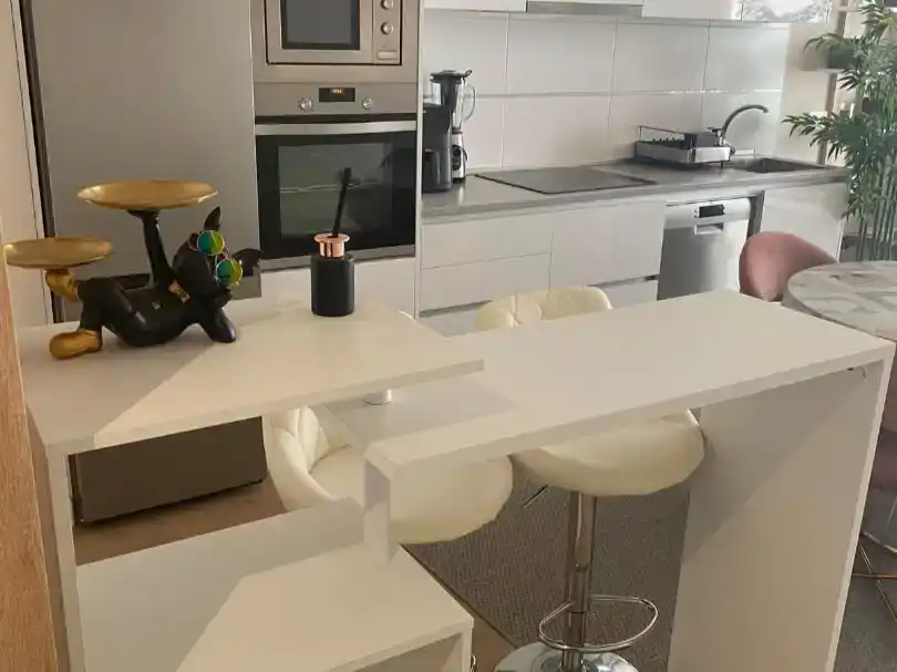 Cuina de Dúplex en venda en Oleiros amb Aire condicionat