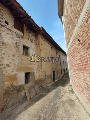 Casa-chalet en Venta en Cillaperlata