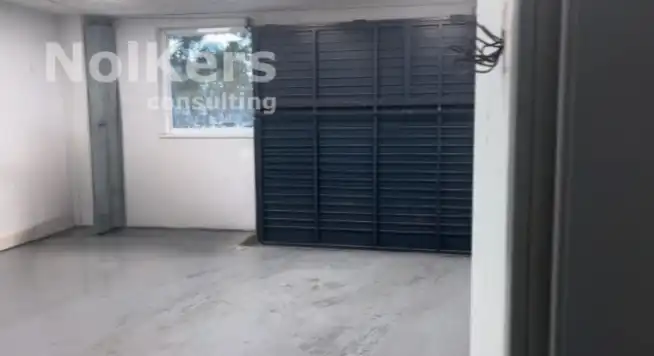 Industrial building to rent in Almeda - El Corte Inglés