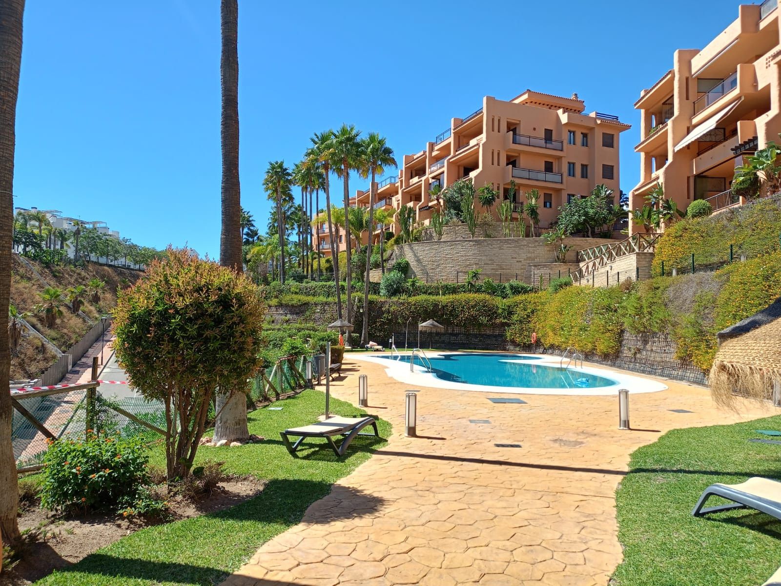 Jardín de Apartamento de alquiler en Mijas con Aire acondicionado, Terraza y Piscina