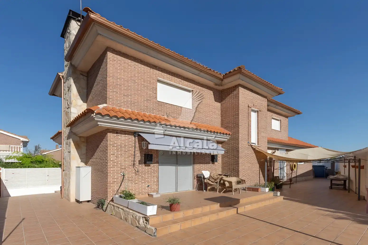 Vista exterior de Casa o chalet en venta en Los Santos de la Humosa con Calefacción y Trastero