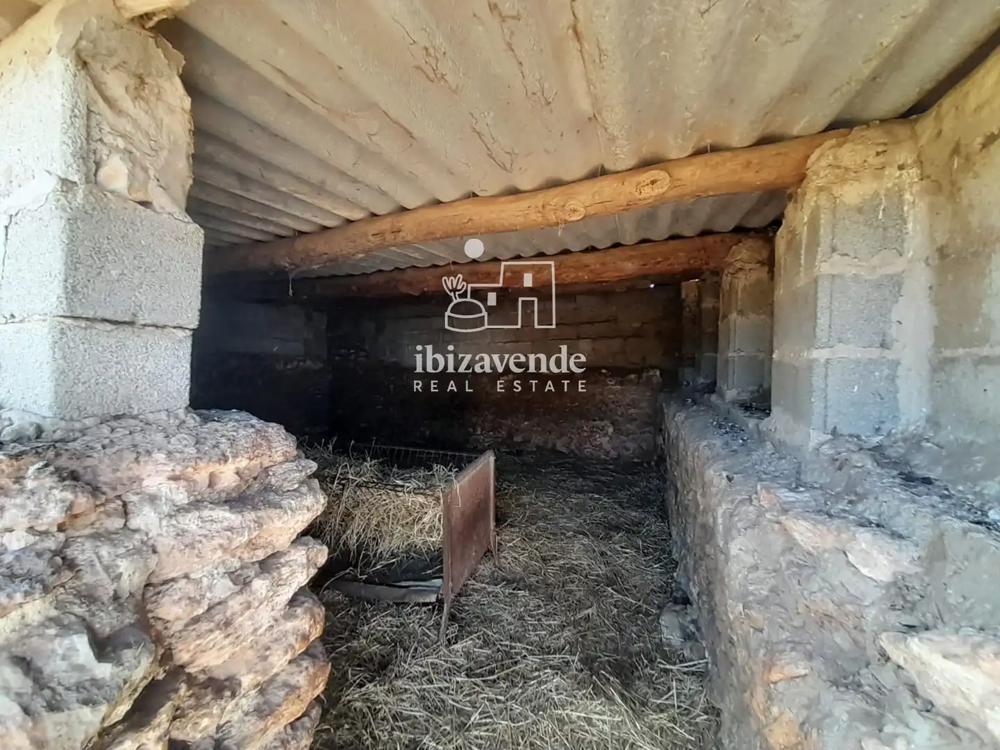 Houses for sale in Sant Joan de Labritja  with Furnished