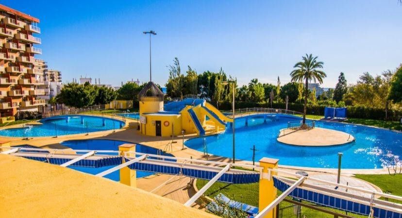 Piscina de Estudi en venda en Benalmádena amb Aire condicionat, Calefacció i Piscina