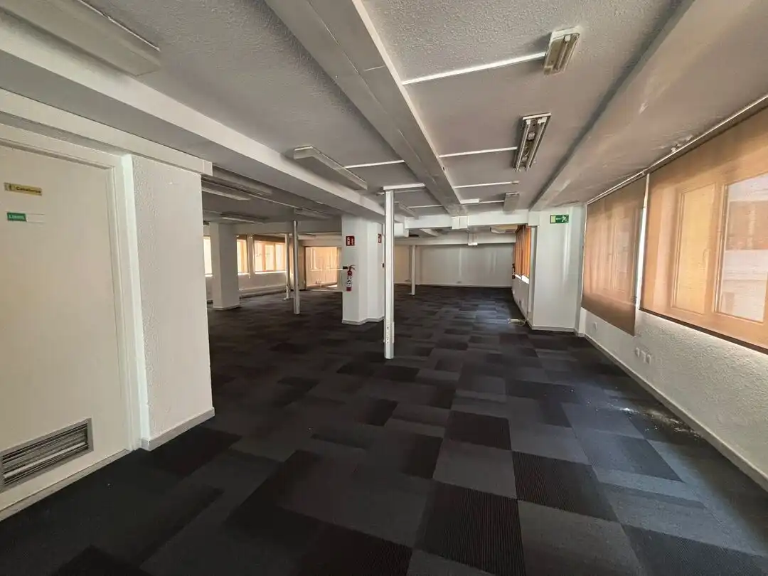 Oficina amb ascensor en venda a Numancia - San Fernando, imagen 3