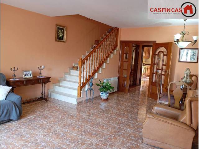 Casa-chalet en Venta en Santa Maria - L'Eixample - Sud Sumella