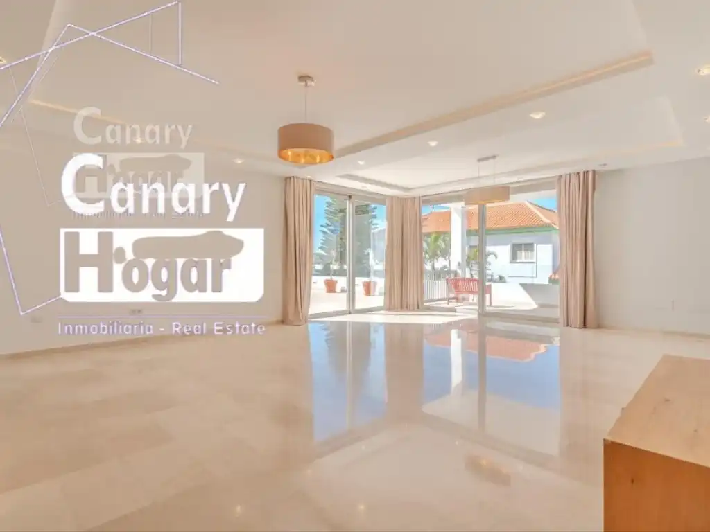 Houses for sale in Adeje  with Air Conditioner and Swimming Pool