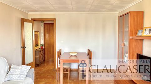 Foto 3 de Piso en venta en Del Cantábric, Badia del Vallès, Barcelona
