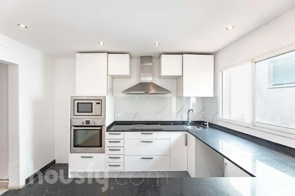 Flat for sale in Carrer de Balmes ., imagen 4