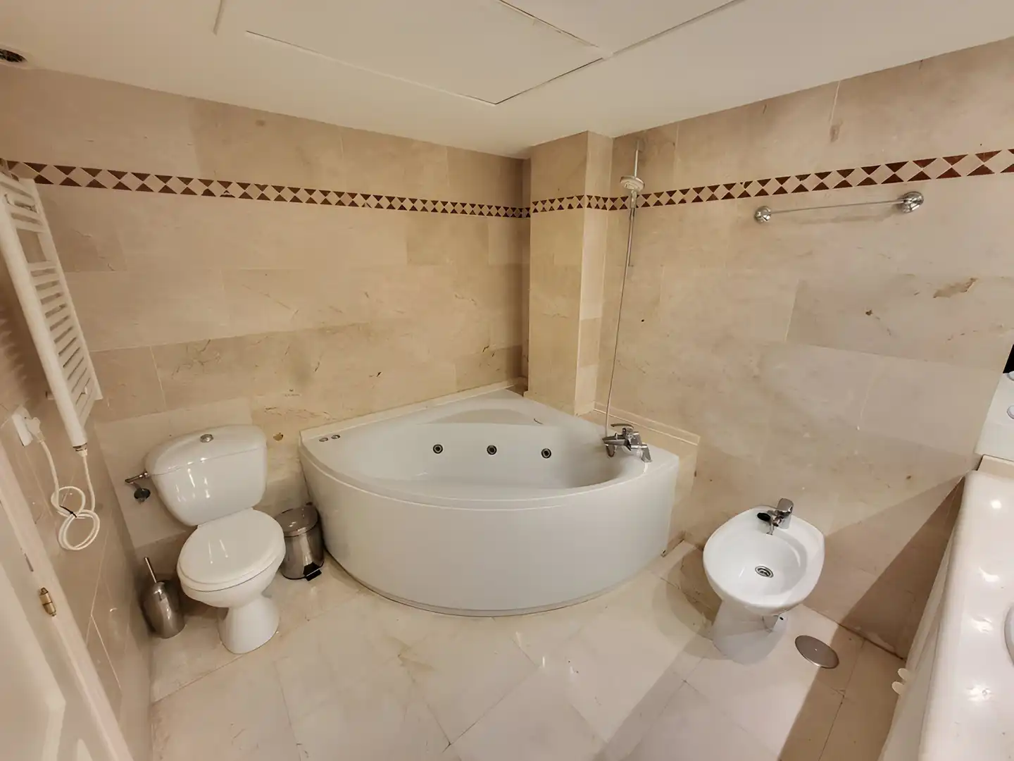 Apartament amb piscina en venda a Nueva Andalucía, imagen 15
