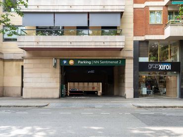Moto in affitto a CALLE COMTES DE BELL.LLOC 189
