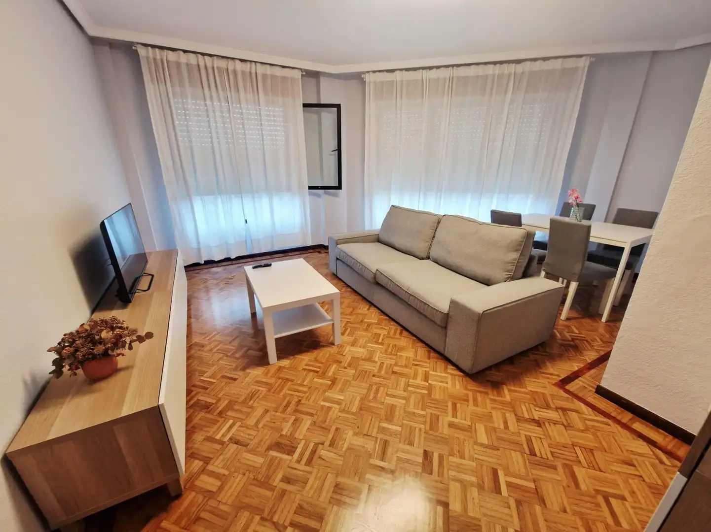 Wohnzimmer von Wohnung zur Miete in Castrillón mit Heizung und Parkett