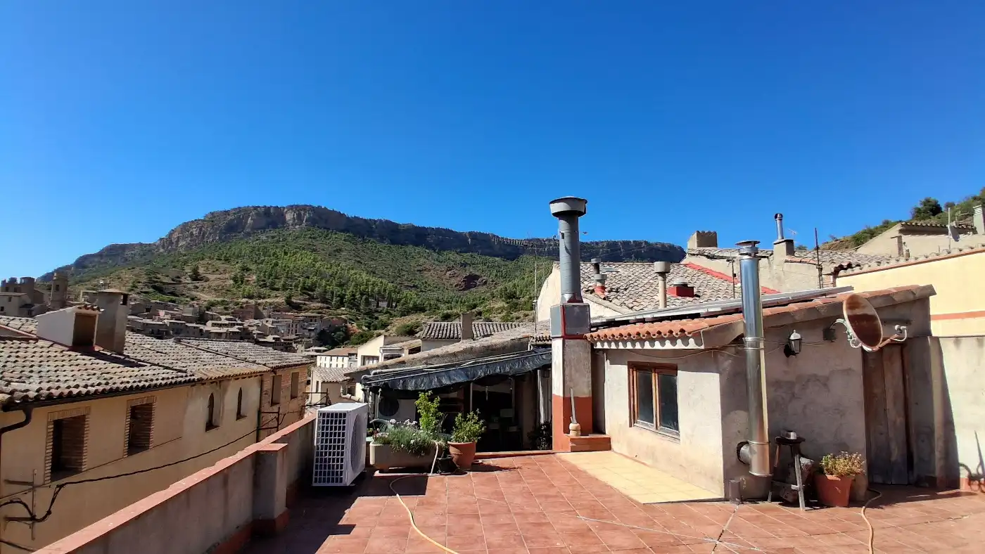 Vista exterior de Casa adosada en venda en La Vilella Baixa amb Aire condicionat, Calefacció i Terrassa