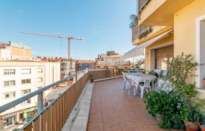 Foto 2 de Ático en venta en Centre, Castelldefels