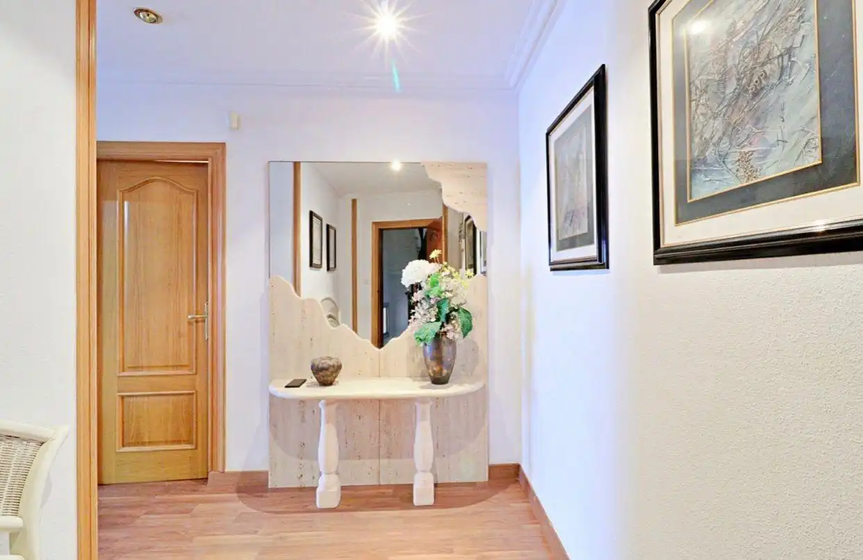 Flat with terrace to rent in Santa Pola ciudad, imagen 7