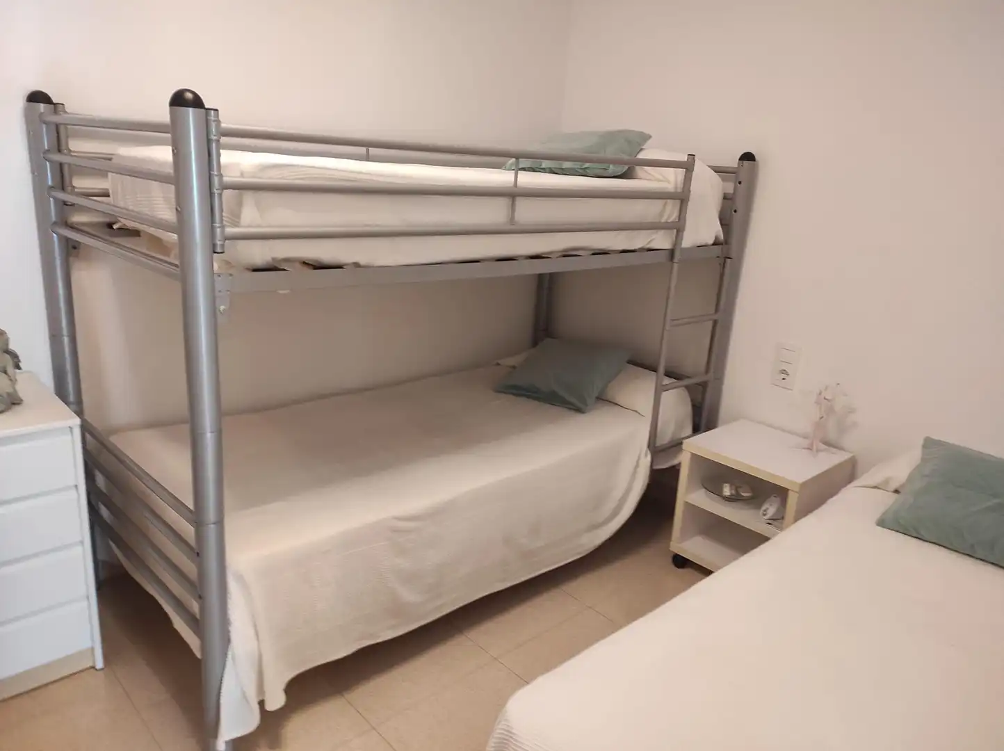 Dormitori de Apartament en venda en Tossa de Mar amb Jardí privat i Terrassa