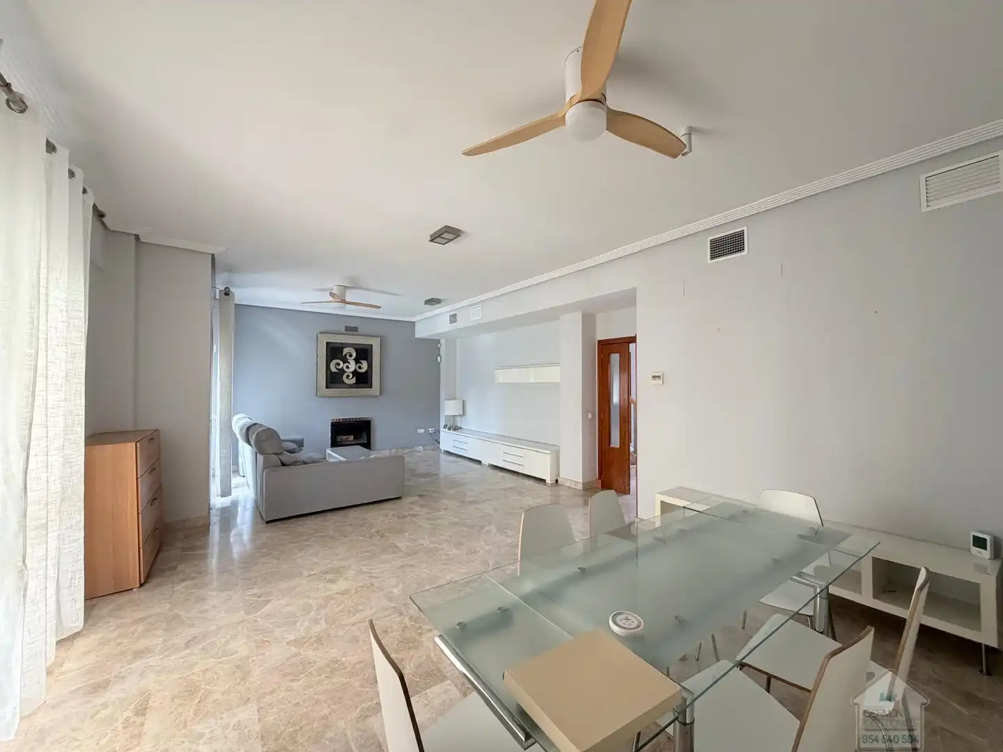 Sala de estar de Casa o chalet en venta en Montequinto con Aire acondicionado, Terraza y Trastero