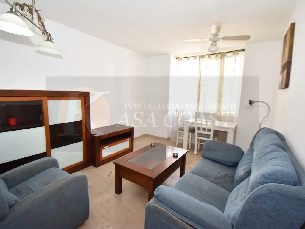 Sala de estar de Piso en venta en Fuengirola con Balcón
