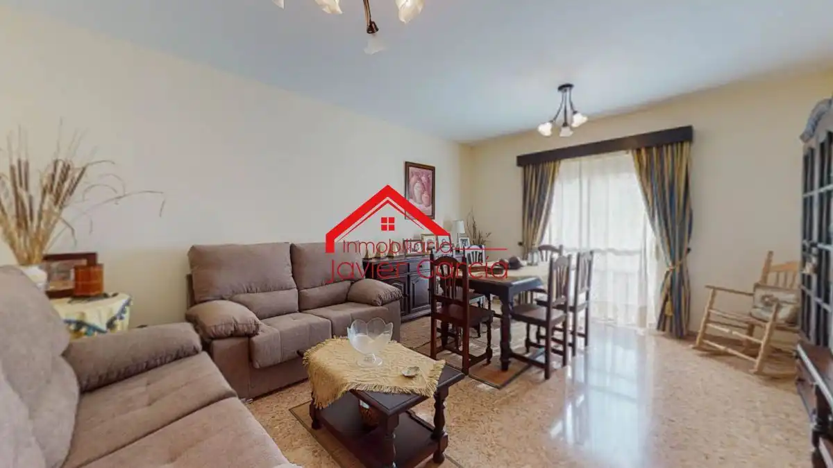 Sala d'estar de Pis en venda en Villafranca de los Barros amb Aire condicionat, Terrassa i Balcó