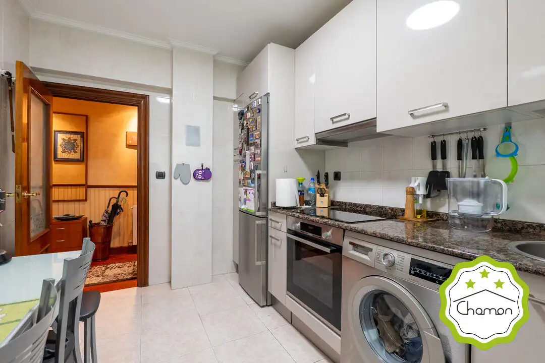 Kitchen of Flat for sale in Santurtzi   with Heating and Storage room