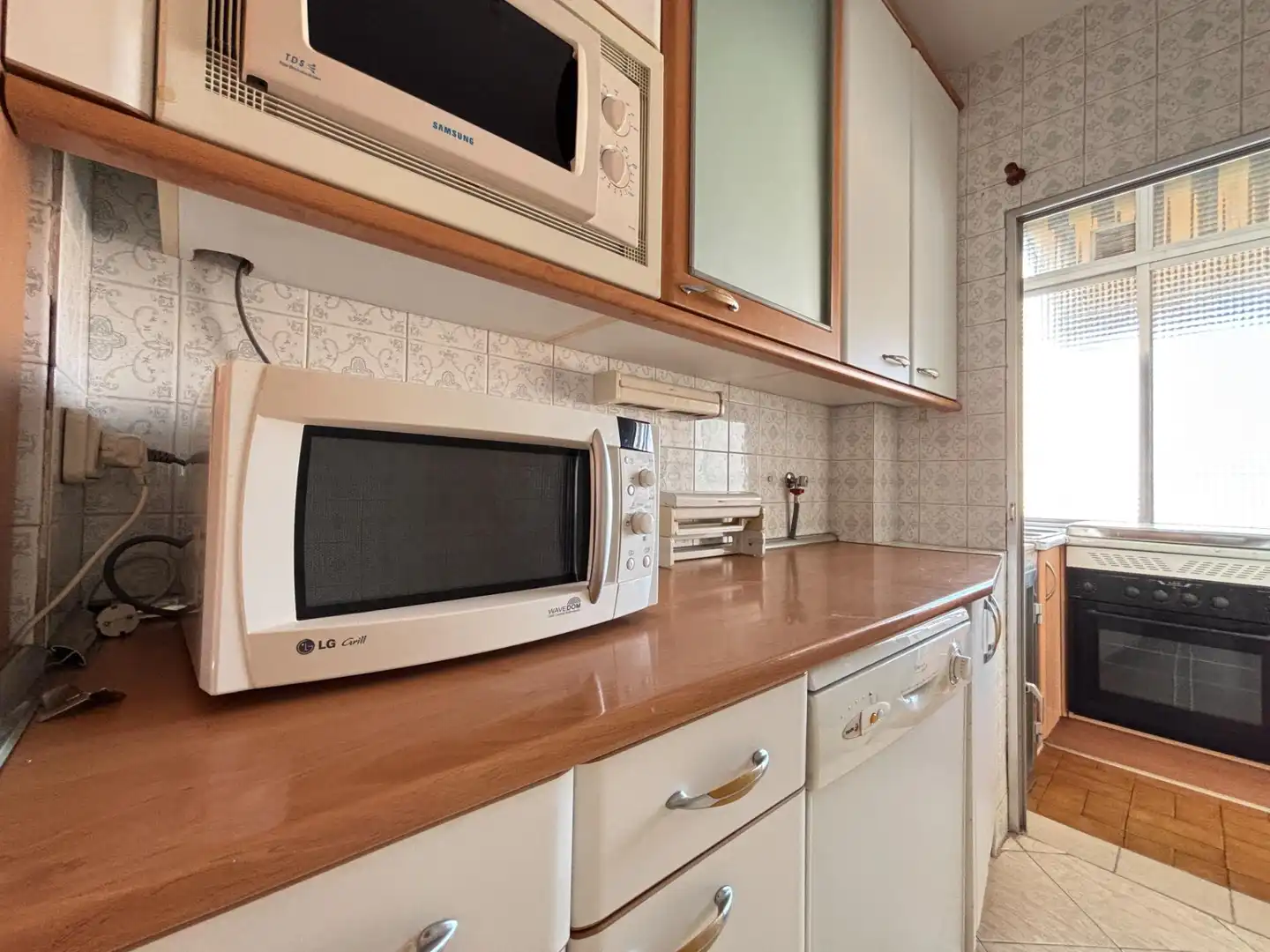 Kitchen of Flat for rent in Madrid  with Heating, Terrace and Alarm
