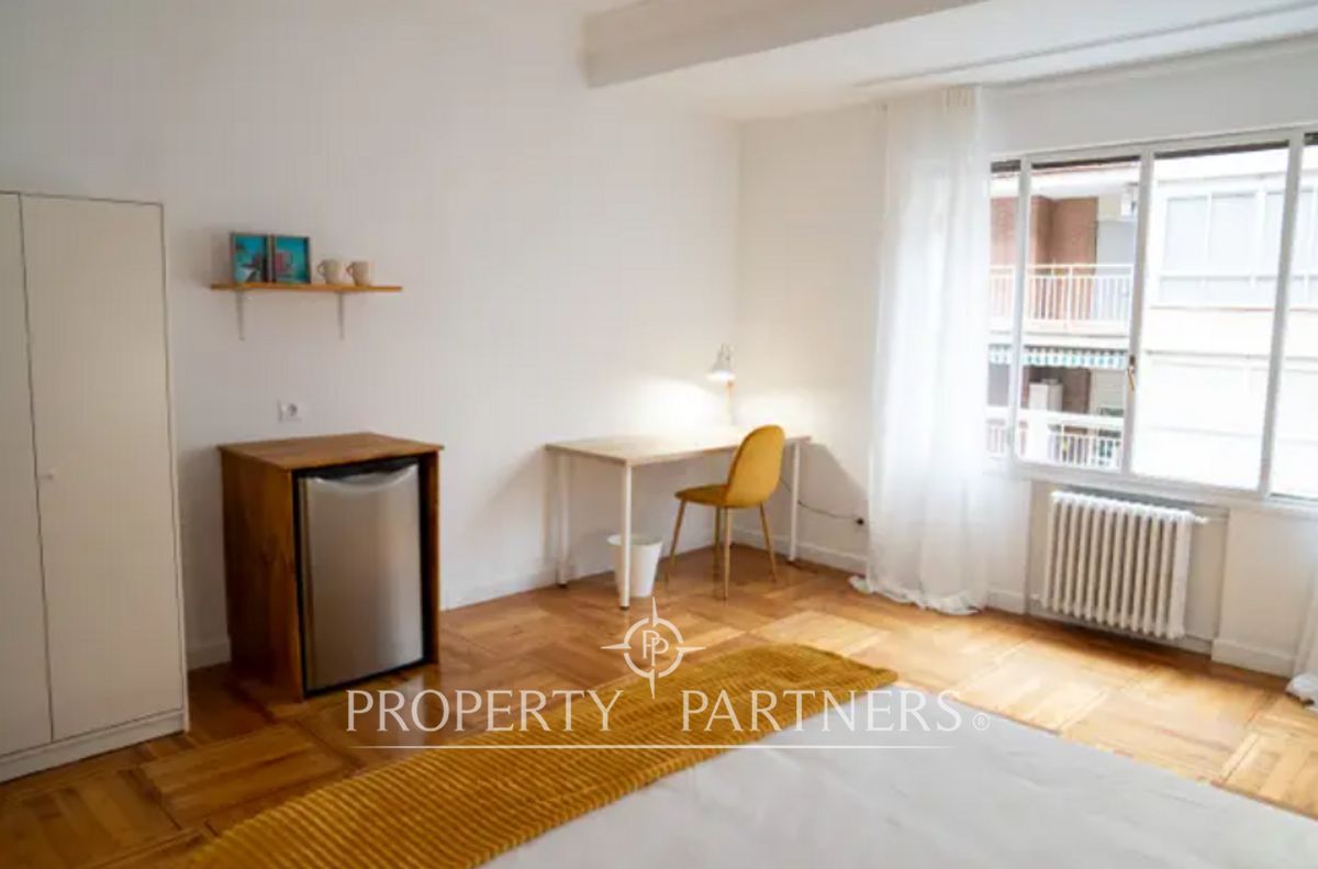 Bedroom of Apartment for sale in  Madrid Capital  with Air Conditioner, Heating and Terrace