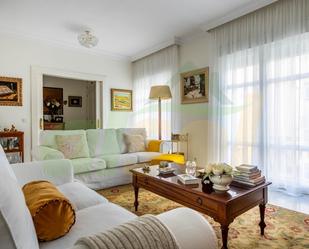 Living room of Attic for sale in  Sevilla Capital  with Air Conditioner, Heating and Parquet flooring