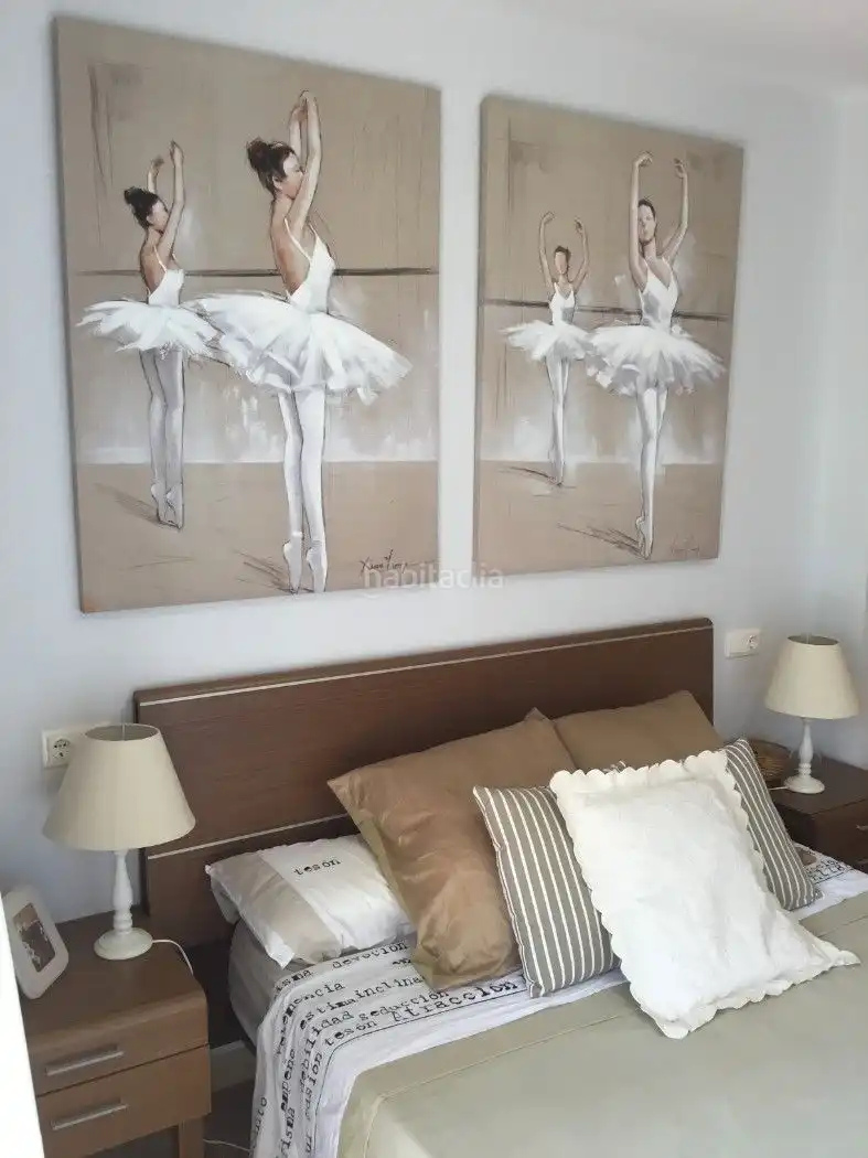 Flat with pool to rent in Carrer Arnau de Vilanova 4, imagen 3