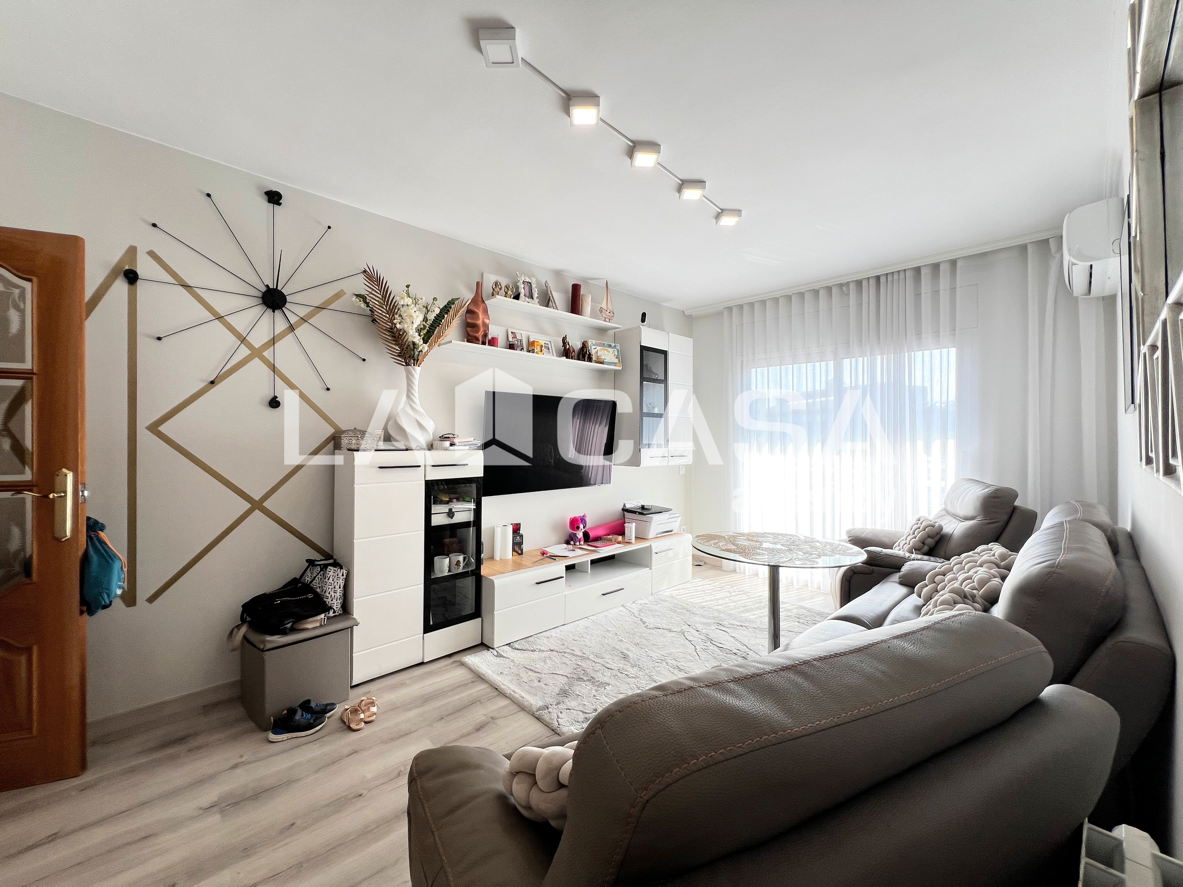Living room of Flat for sale in Badalona  with Heating and Balcony