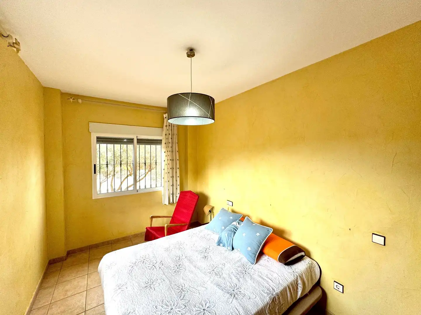 Habitación de Casa o chalet de alquiler en Jacarilla con Jardín privado, Terraza y Trastero