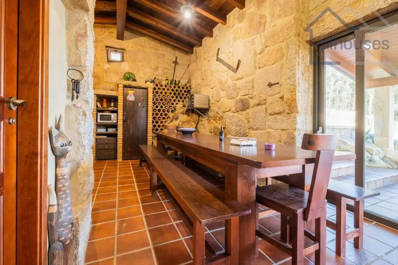 Casa o chalet en venta en Tui con Calefacción, Jardín privado y Terraza