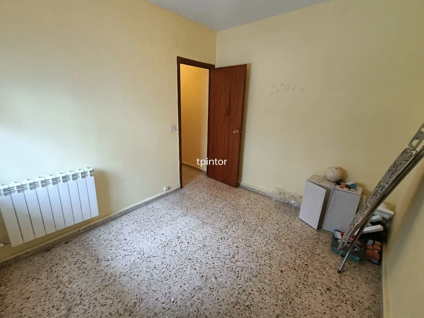 Schlafzimmer von Wohnung zum Verkauf in Plasencia mit Klimaanlage, Heizung und Parkett