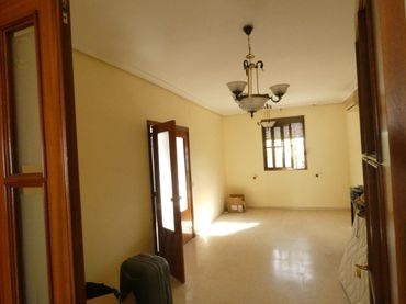 Casa con balcón en venta en Azuaga