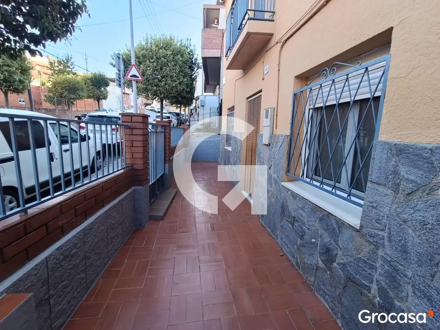 Vista exterior de Pis en venda en Sant Vicenç Dels Horts amb Calefacció, Terrassa i Traster