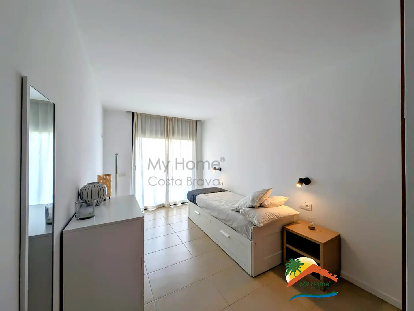 Schlafzimmer von Wohnung zum Verkauf in Lloret de Mar mit Klimaanlage, Heizung und Möbliert