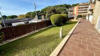 Jardí de Pis en venda en Sant Pol de Mar amb Aire condicionat, Balcó i Piscina comunitària