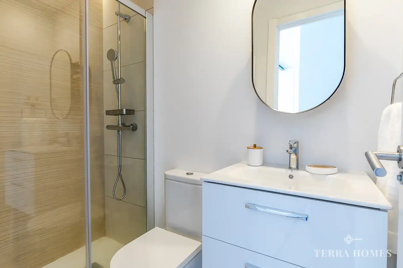 Bany de Apartament en venda en Madrid amb Aire condicionat i Moblat