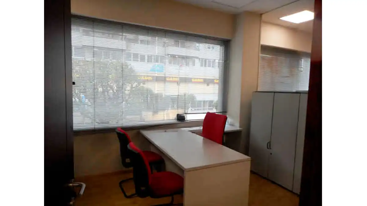 Local en venta en VENEZUELA, 33, Plaza España - Corte Inglés
