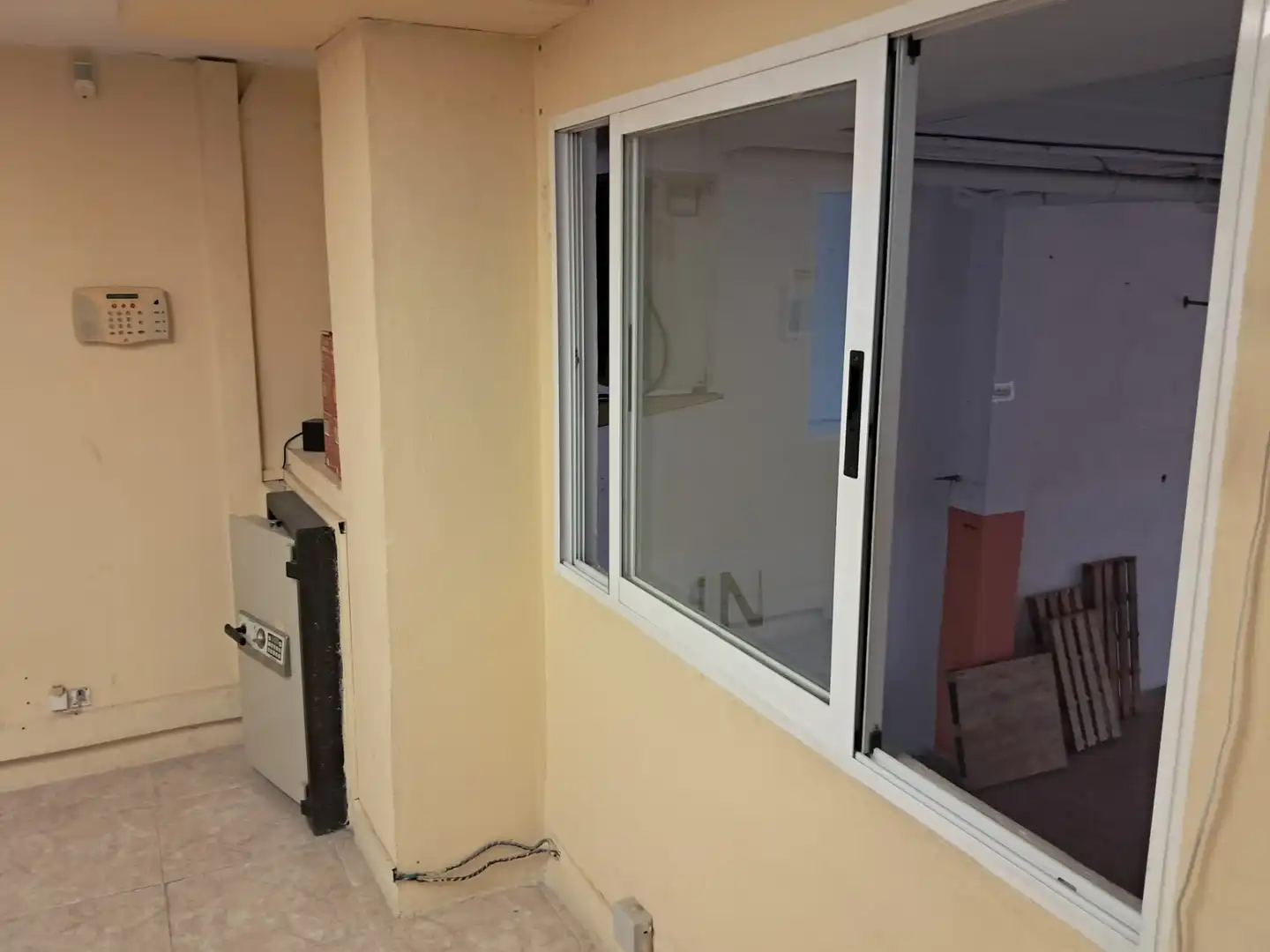 Business premises for sale in Carrer de Joan Ramon Jiménez 16, imagen 10